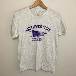 NWOT Southwestern College T-shirt, Size medium, men’s unisex, light gray purple